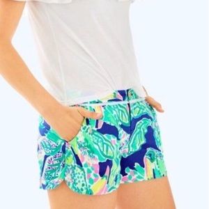 Lilly Pulitzer 4” Adie Shorts in Wake Up Call